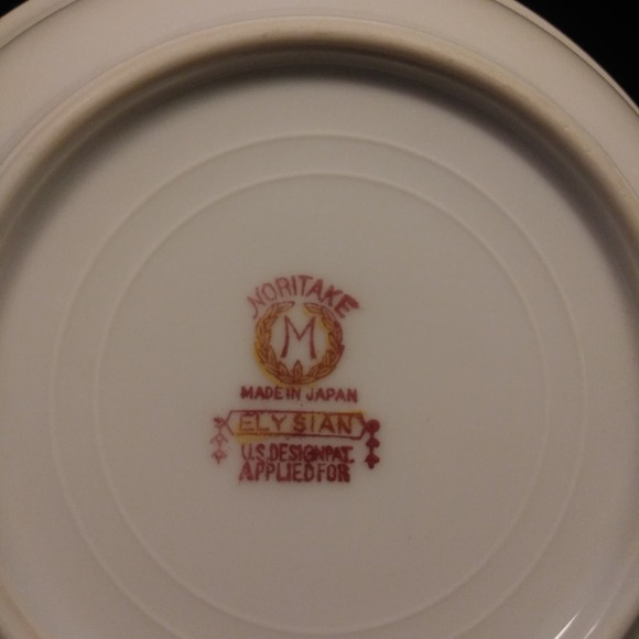 7 Vintage Noritake Dessert Bowls in Elysian 10in Gold Trim - Picture 2 of 16